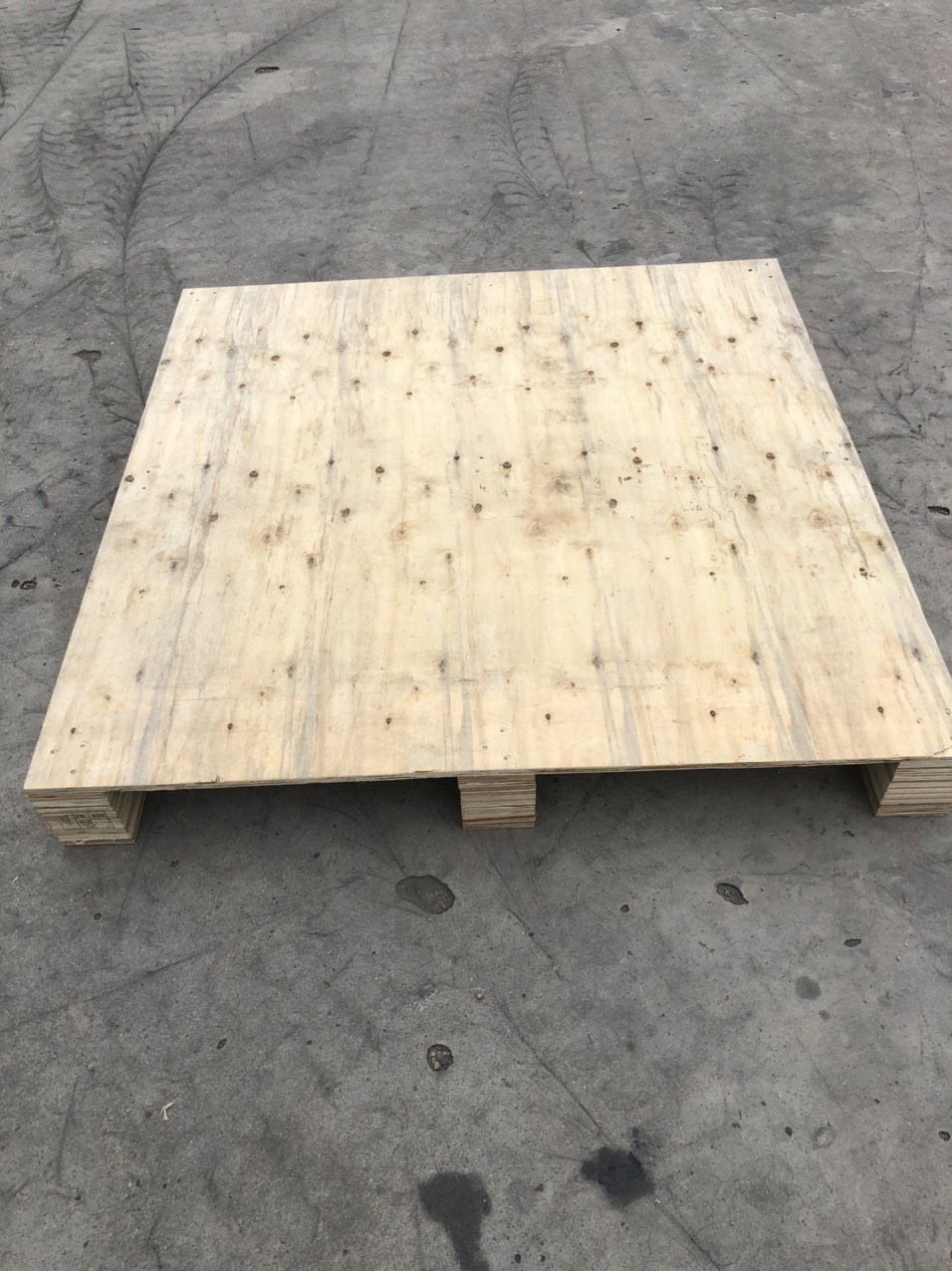 Công ty BNG cung cấp pallet gỗ cũ tại Hải Phòng. LH 0975189886 - 0989218590